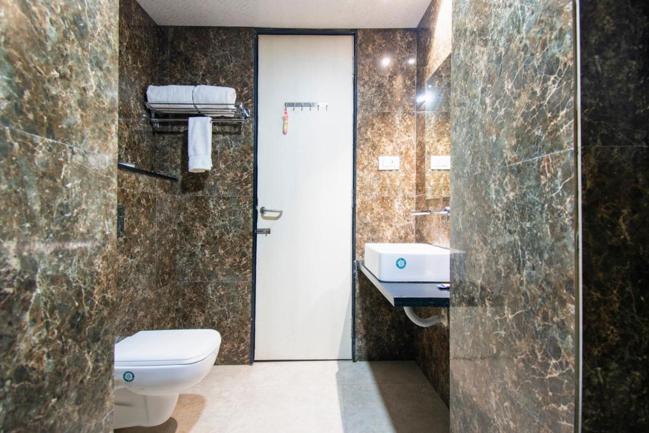 Fabexpress Essvee Mg Road Vijayawada Hotell Exteriör bild